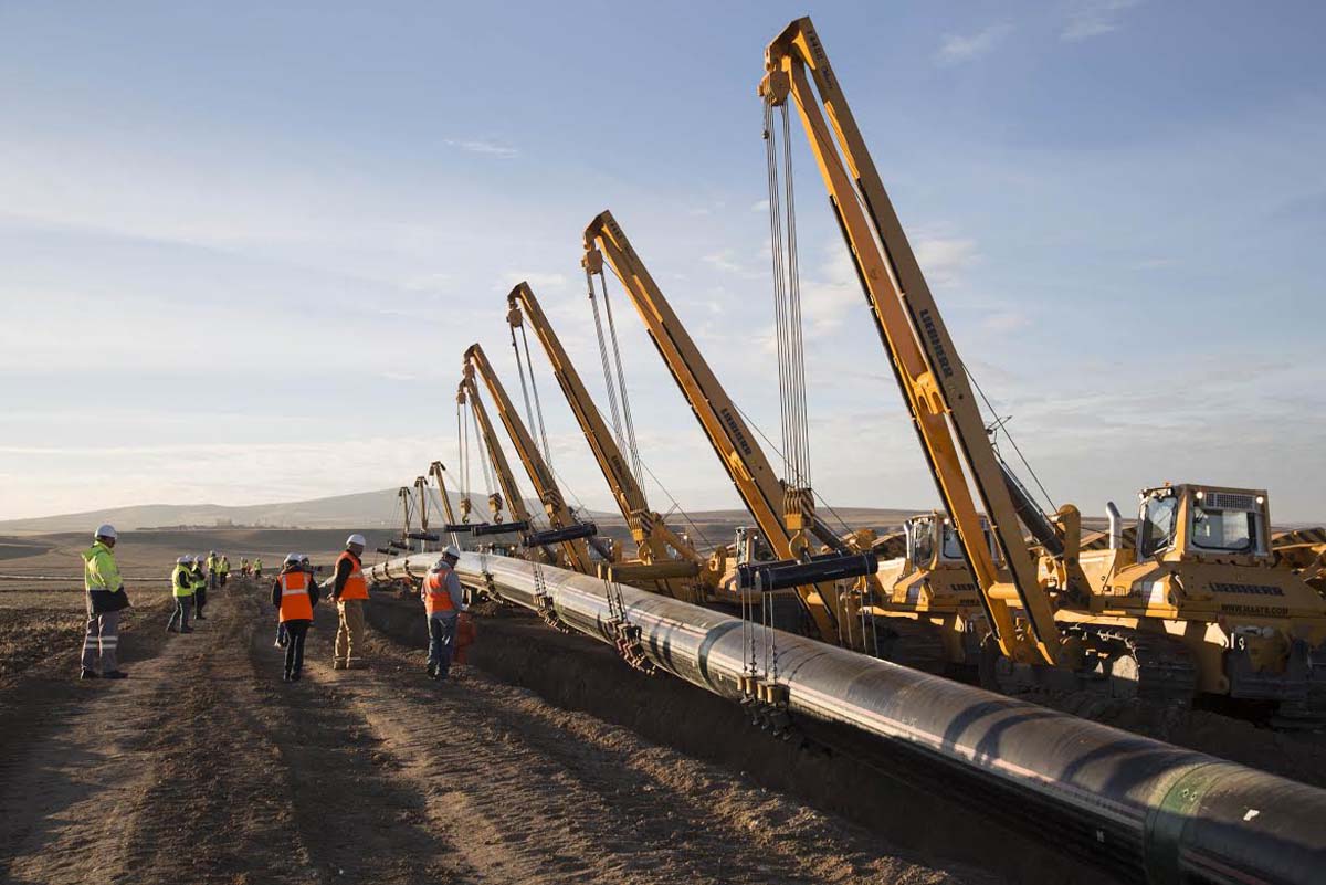 Trans Adriyatik Doğal Gaz Boru Hattı’nın deniz geçişi tamamlandı