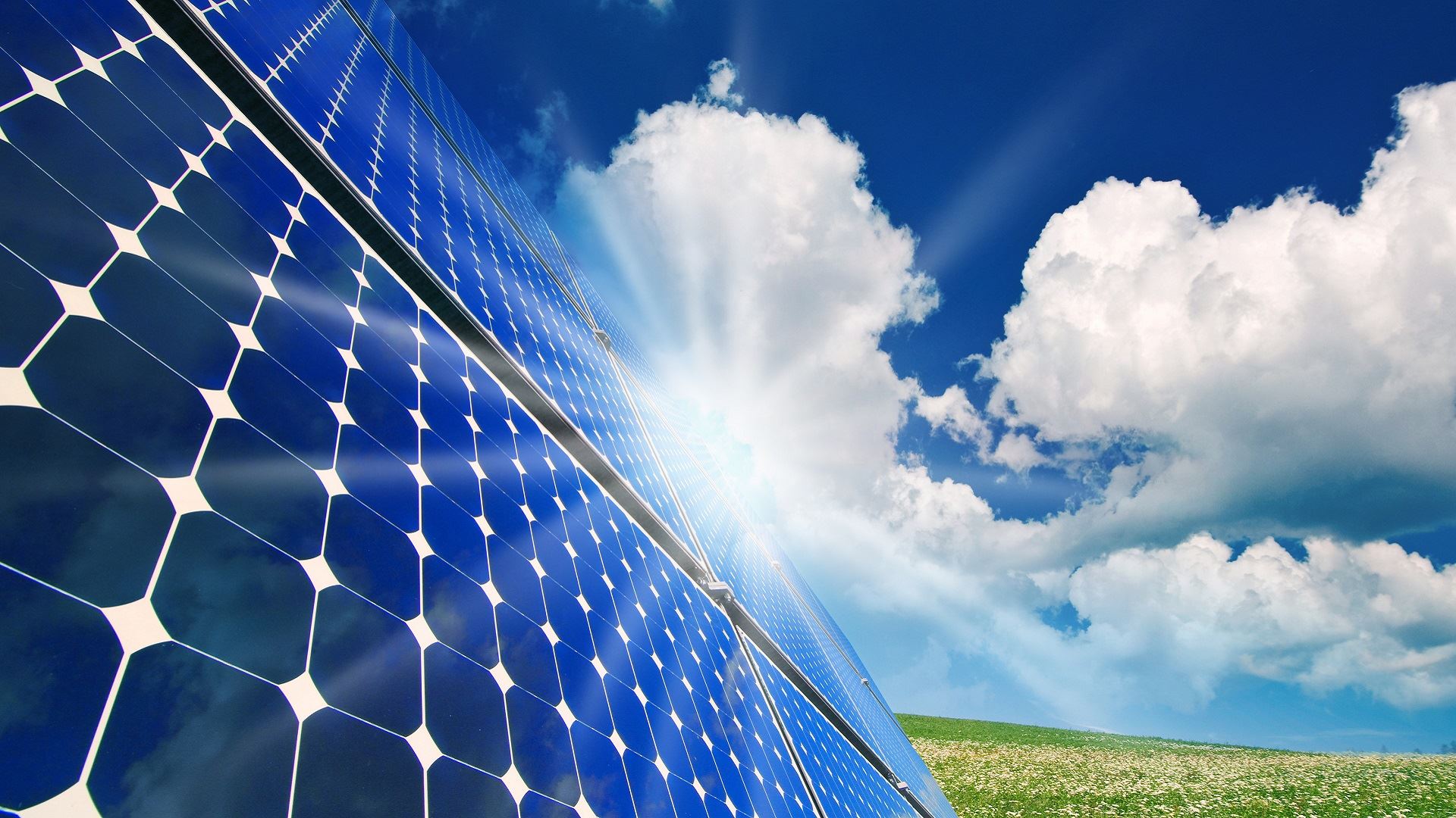 Güneş enerjisi panelinde yerli oranı yüzde 95’i bulacak