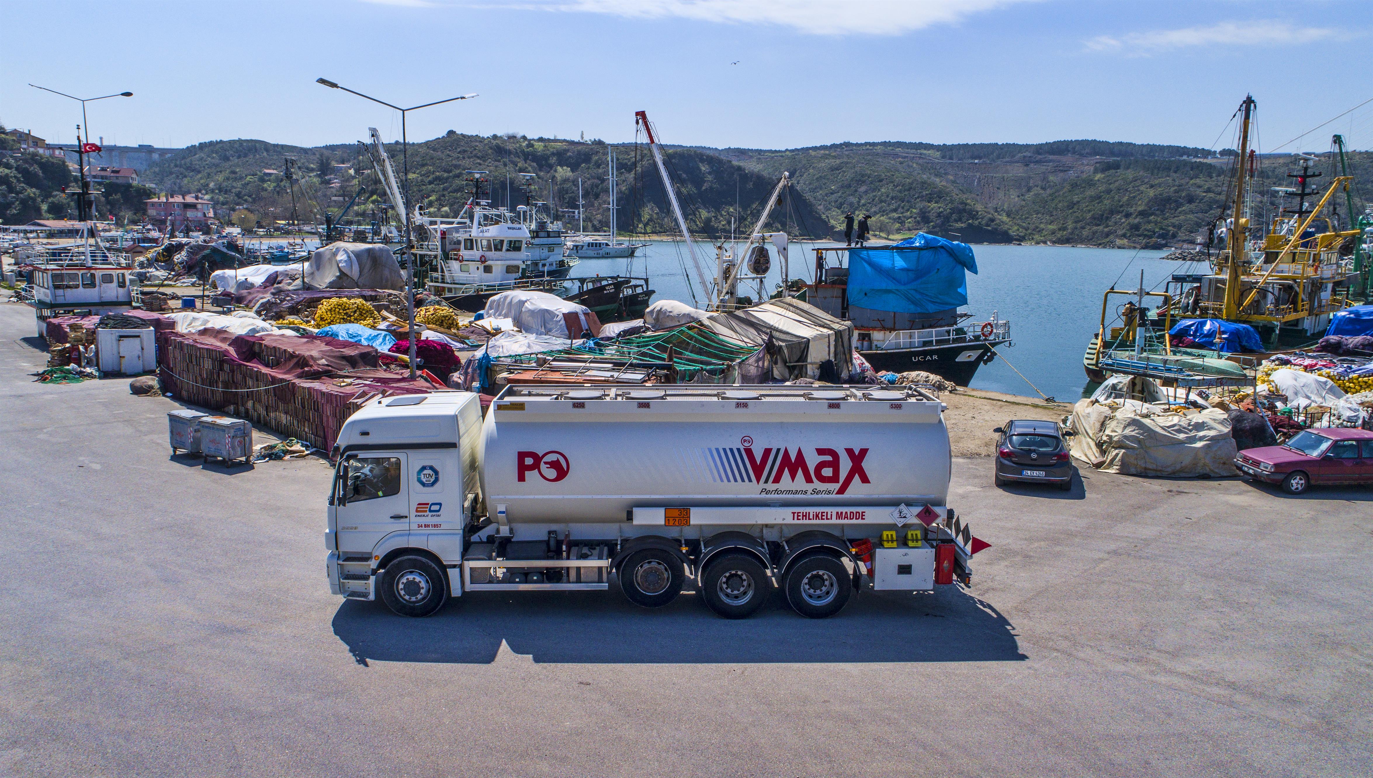 Balıkçılar, yakıt ihtiyaçlarını Petrol Ofisi’nden karşılıyor