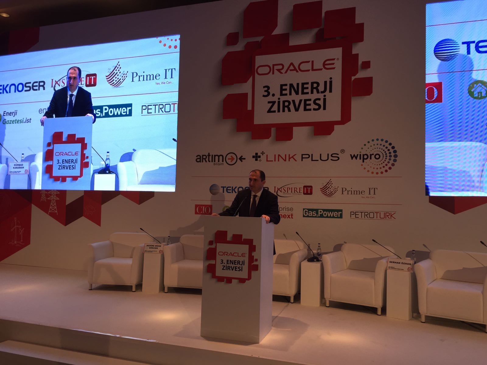 3.Oracle Enerji Zirvesi yapıldı