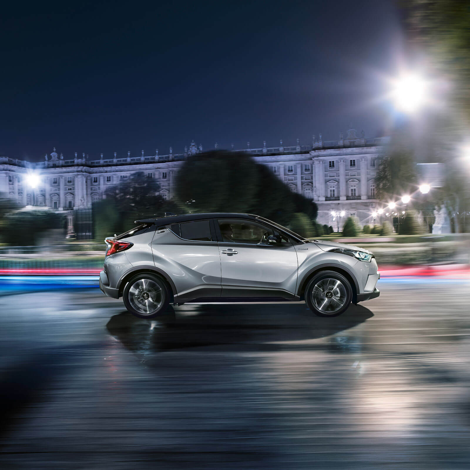 Toyota’nın Avrupa’daki 2 milyonuncu hibriti “Sakaryalı C-HR Hybrid”