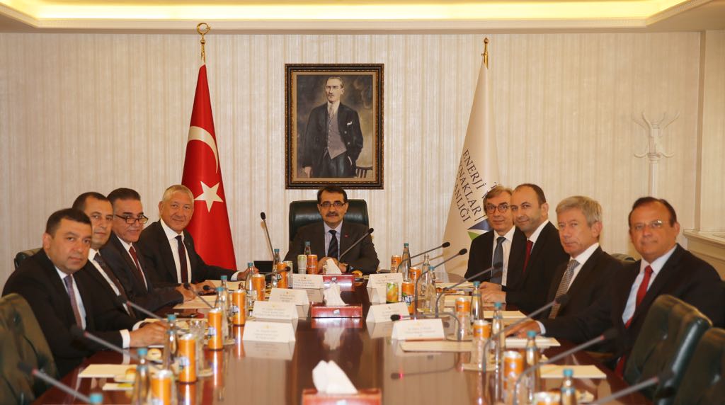 Bakan Dönmez, PETDER Yönetim Kurulunu kabul etti