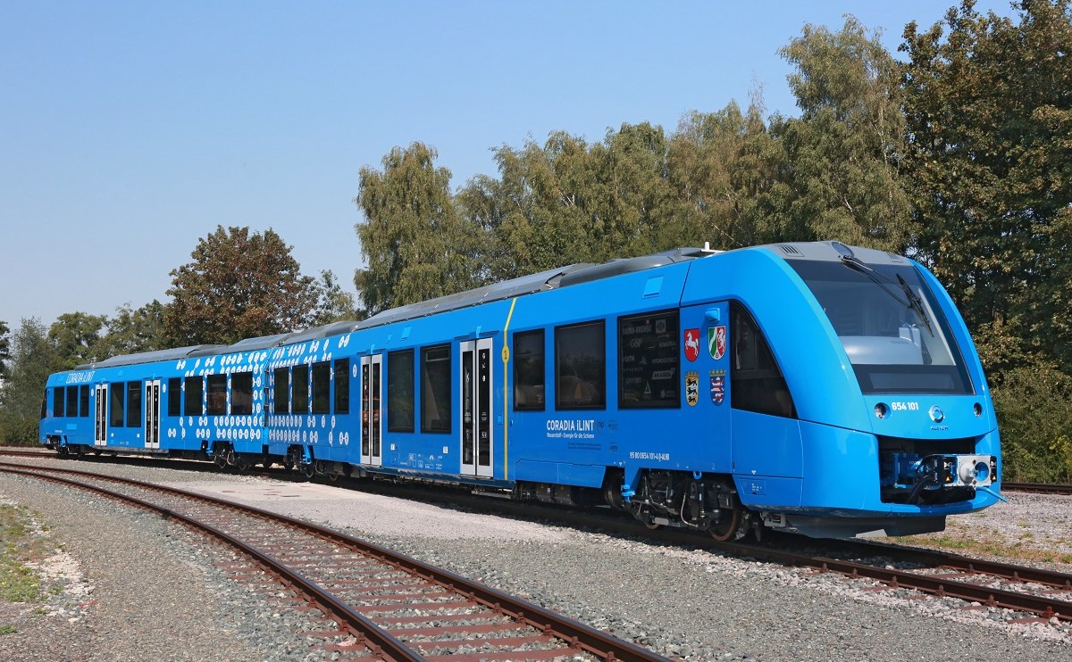 Dünyanın ilk hidrojen enerjili treni hizmete girdi
