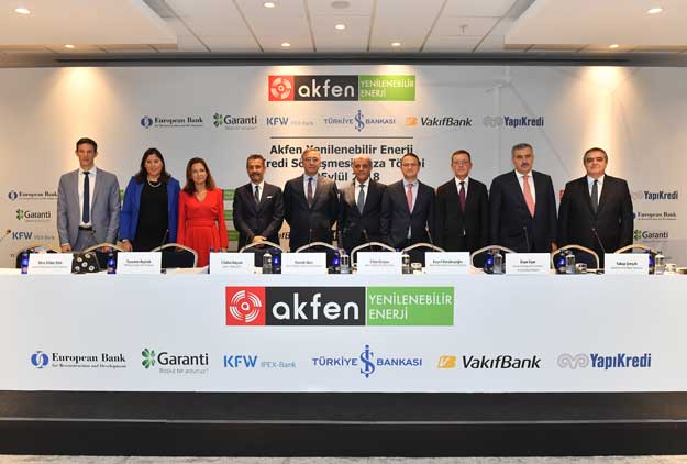 Akfen, Türkiye’nin en büyük rüzgar ve güneş kredisini aldı