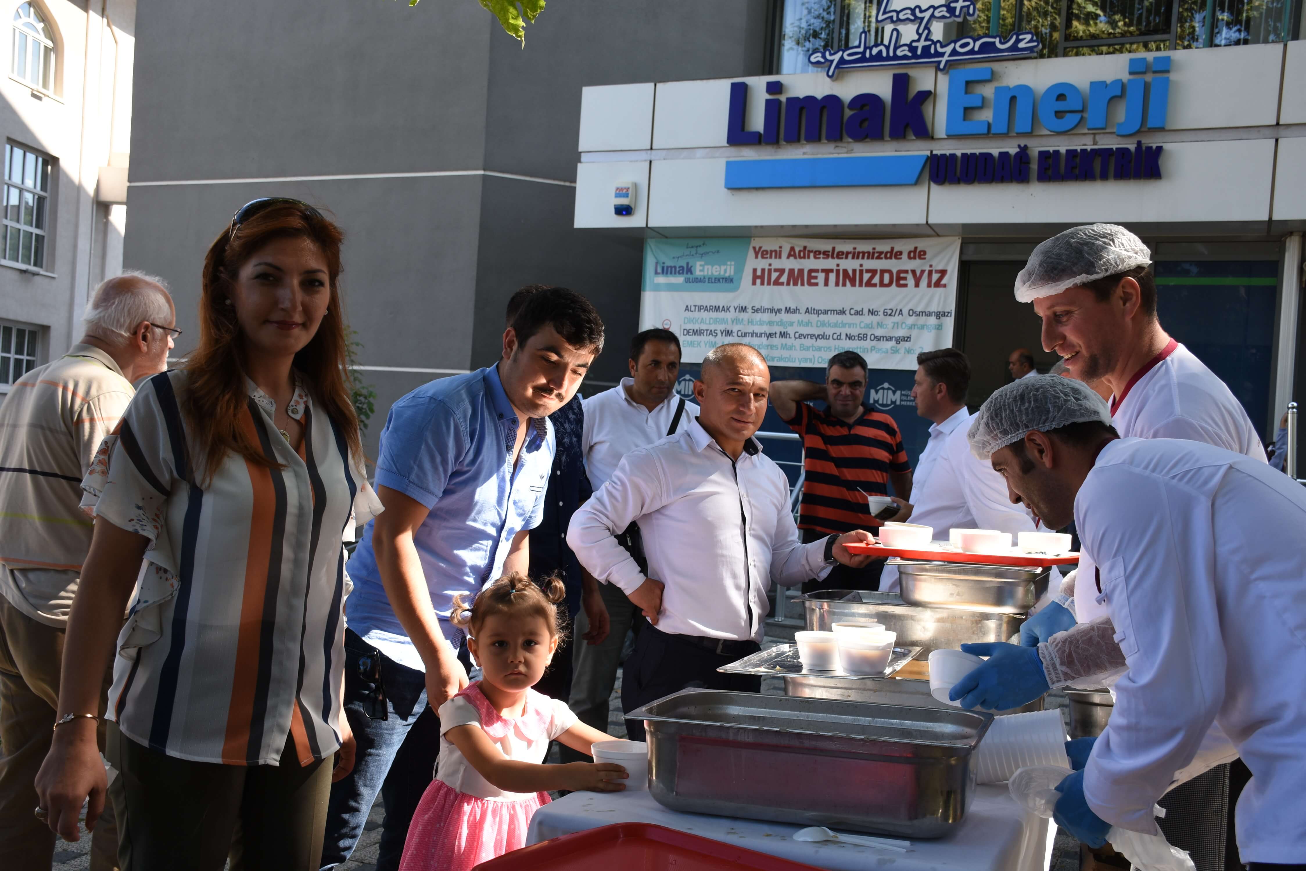 Limak Enerji aşure gününde müşterilerini unutmadı