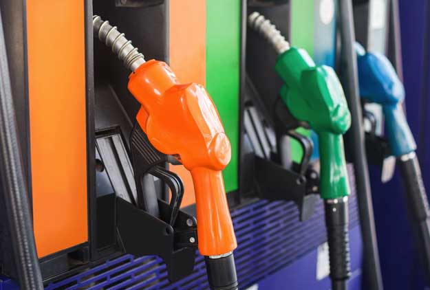 Benzine indirim geldi