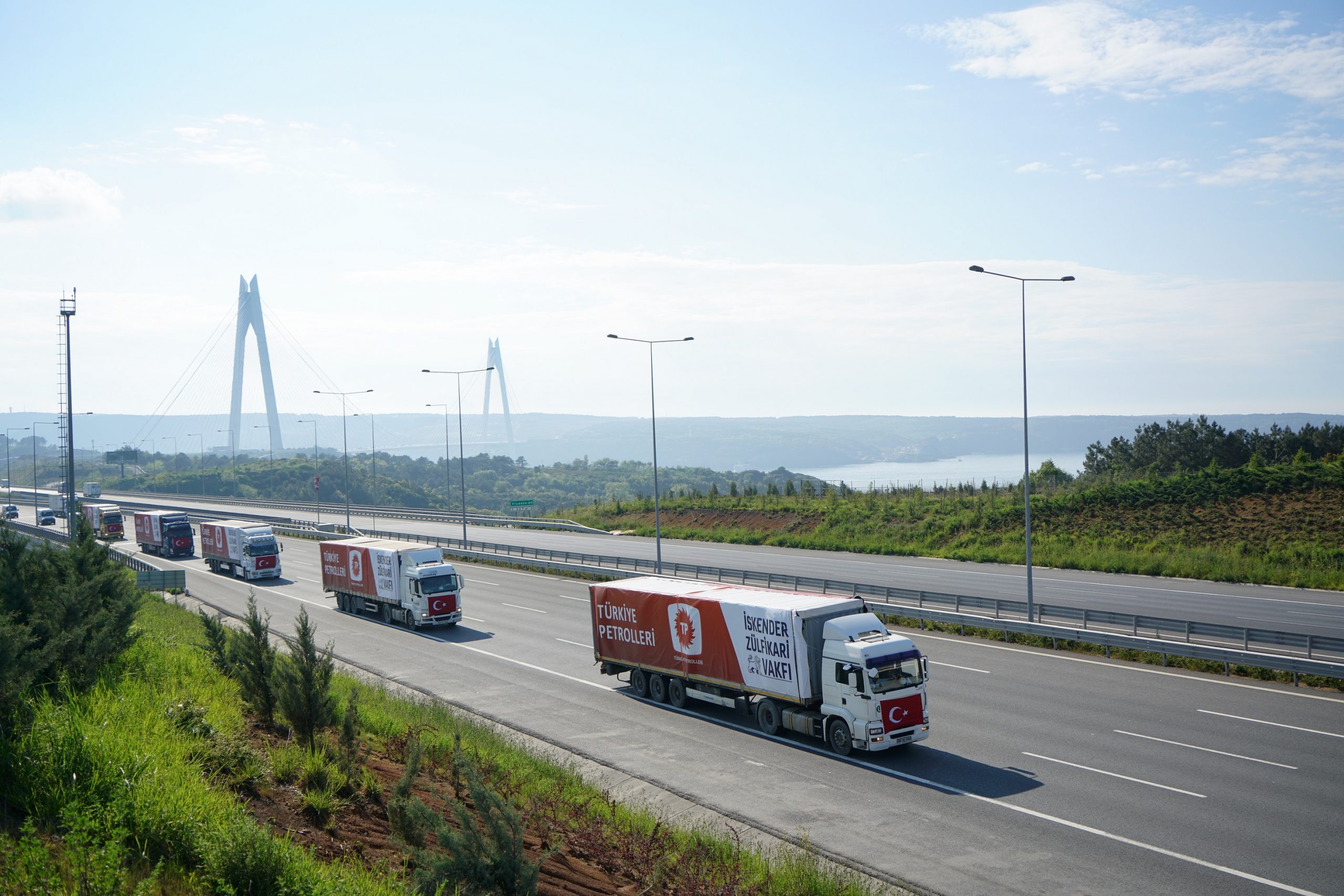 Türkiye Petrolleri ve İskender Zülfikari Vakfı’ndan gıda yardımı