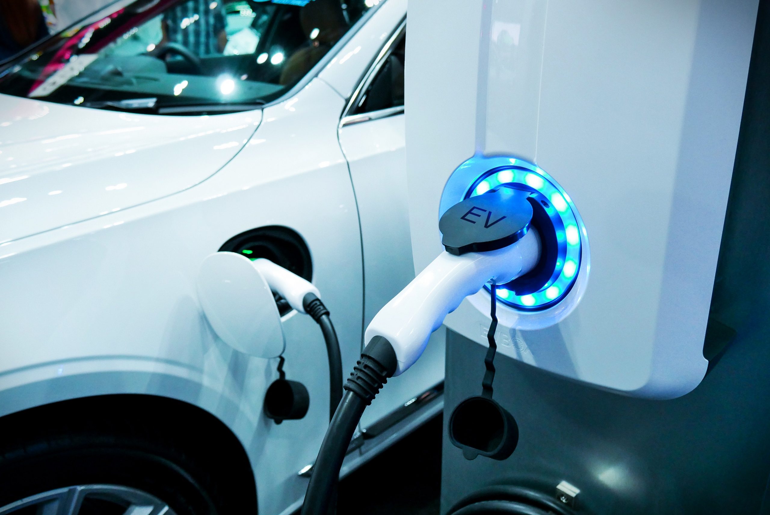 Volvo’dan 2030 itibarıyla tamamen elektrikli araç üretme planı