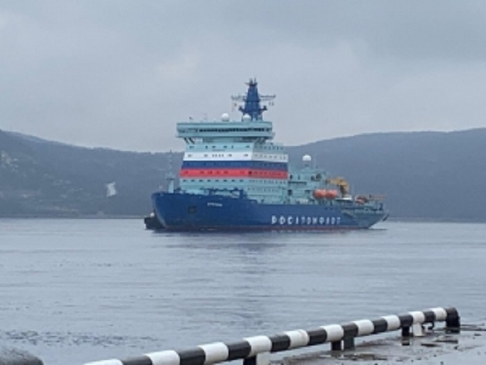 “Arktika” nükleer buzkıran gemisi, Murmansk’ta kayıtlı bulunduğu limana ulaştı