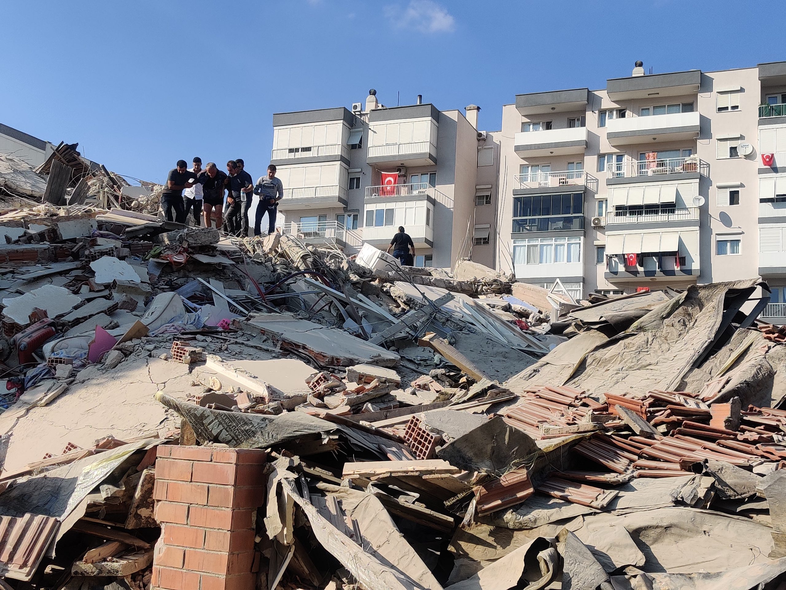 AFAD’dan ‘elektrik ve doğal gaz hatlarını kapatın’ uyarısı