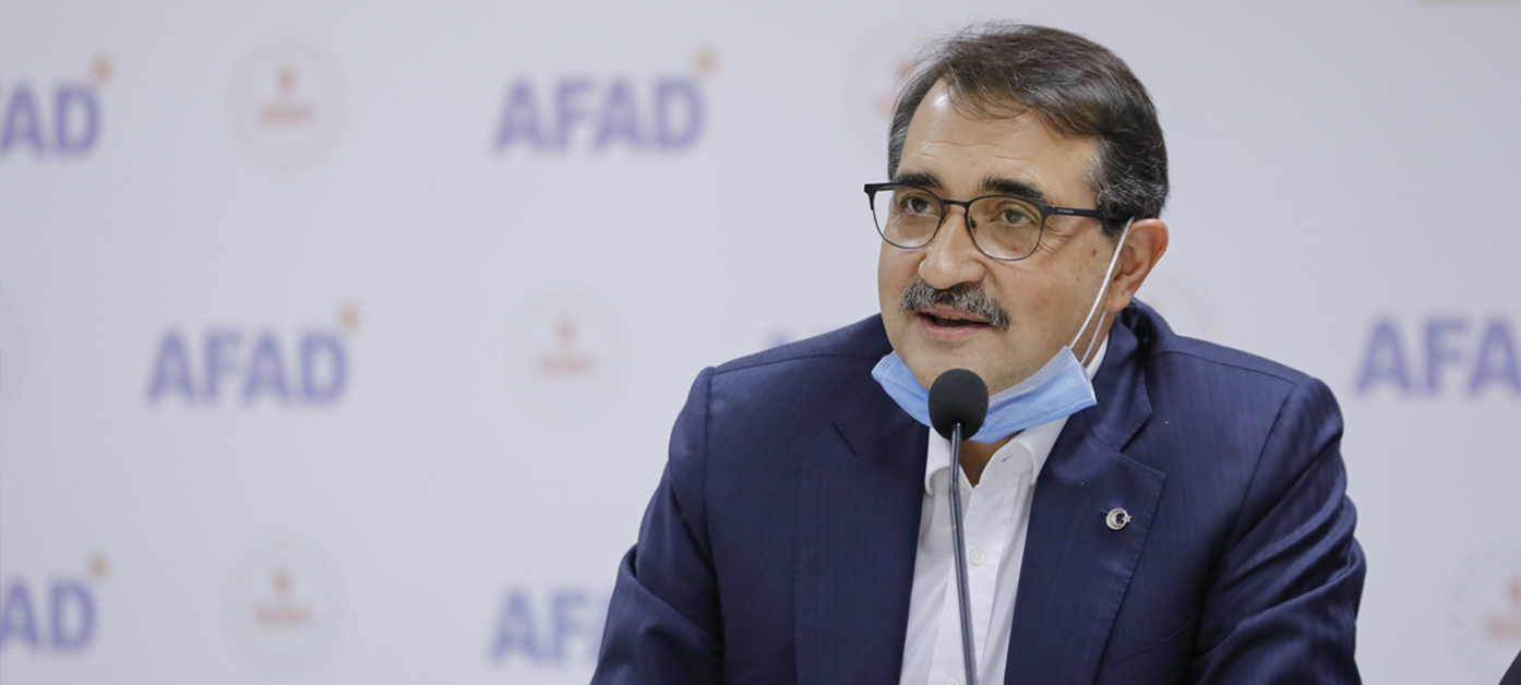 “İlk 30 saatte İzmir genelinde elektriği sağlamış olduk”