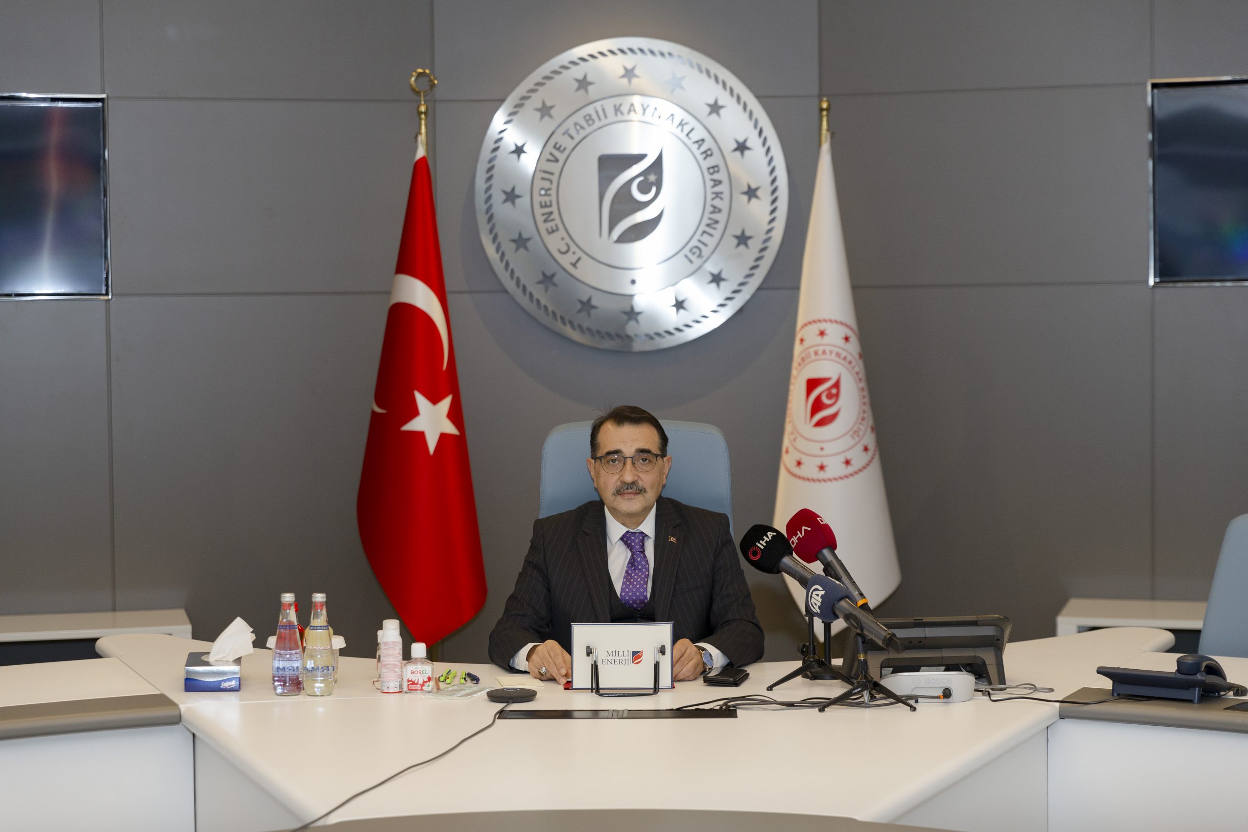 Bakan Dönmez’den yeni yıl mesajı