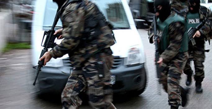 ‘Akaryakıta bağlı vergi kaçakçılığı’ operasyonu