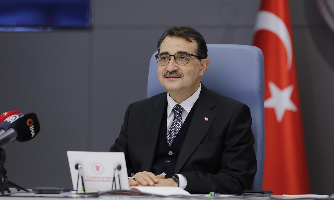 Bakan Dönmez: “Kamu kurumlarımız, enerji verimliliği maliyetlerini kendi tasarruflarıyla karşılayacak”