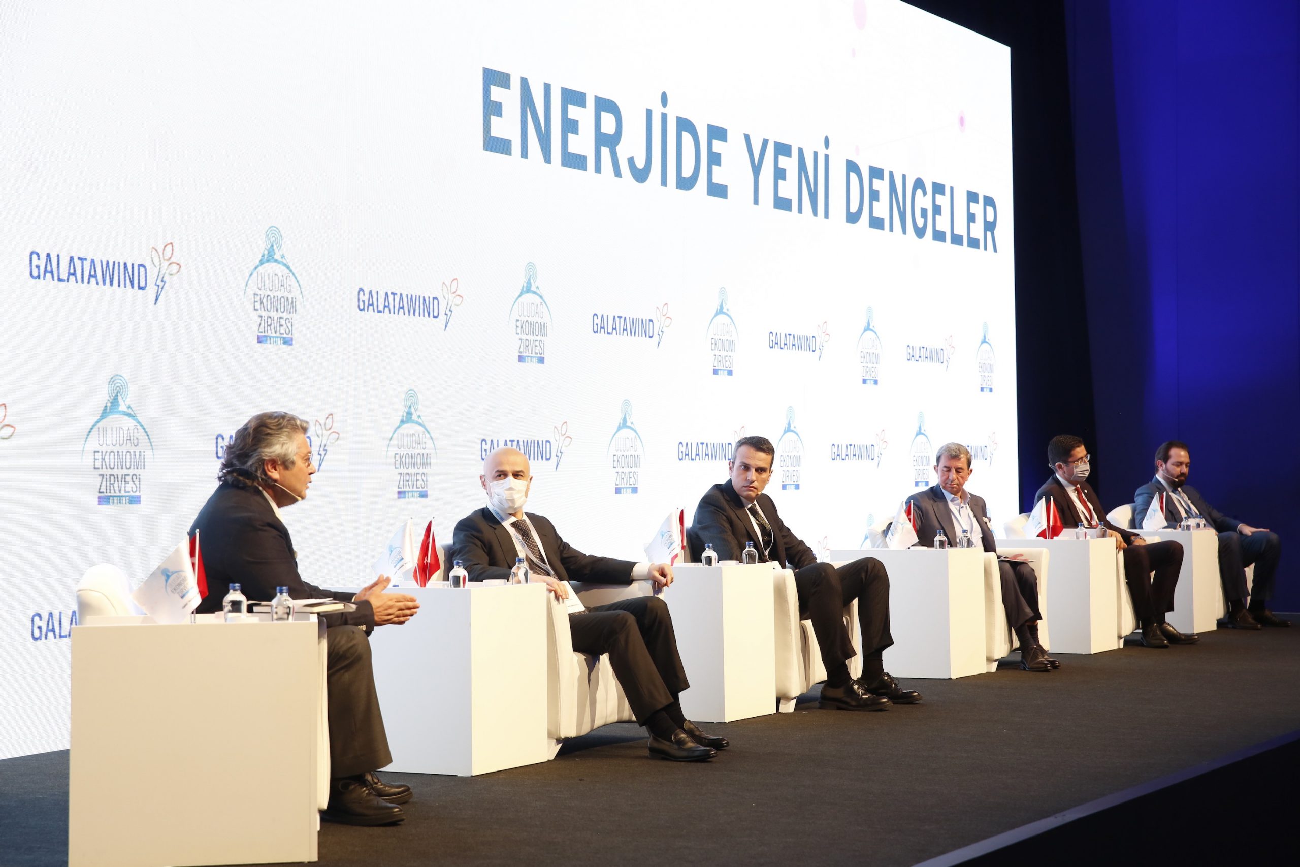 Uludağ Ekonomi Zirvesi’nde ‘Enerjide Yeni Dengeler’ konuşuldu