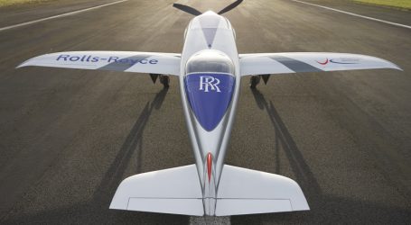 Rolls-Royce’un tamamen elektrikli “Spirit Of Innovation” uçağı, dünya rekoru yolunda bir aşamayı daha tamamladı