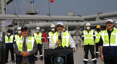 Türkiye’nin ilk doğal gaz depolama gemisi Ertuğrul Gazi hizmete girdi