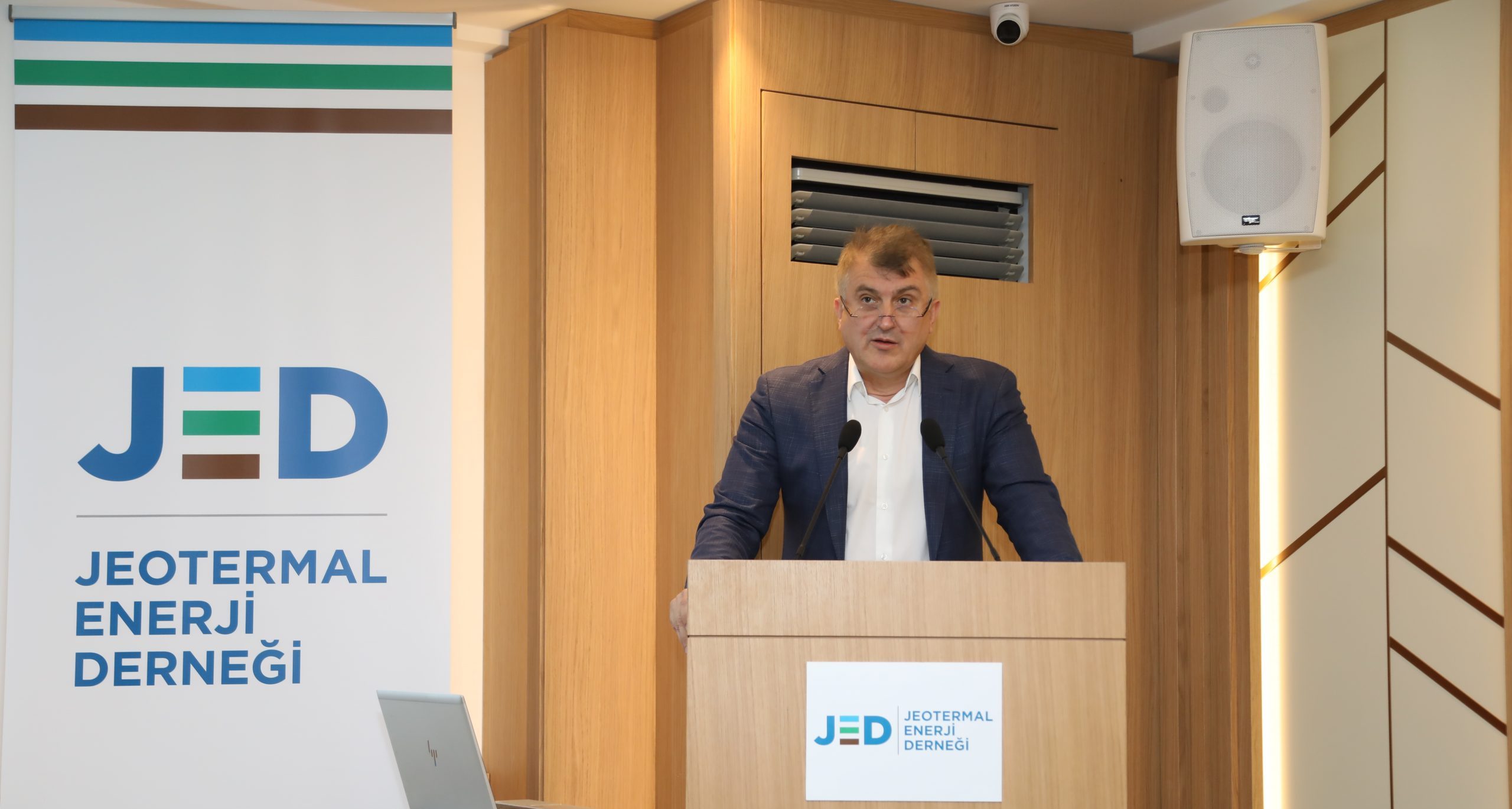JED Başkanı Kındap: “Türkiye’nin jeotermal enerjiden elektrik üretim potansiyelinin 3 bin 500 megavat seviyesinde olduğu tahmin ediliyor”