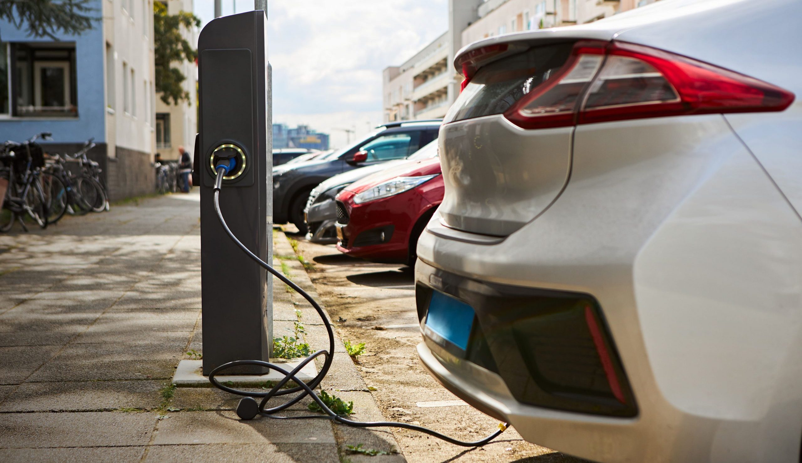 ABD’den 2030’a kadar elektrikli araçların satış payını yüzde 50’ye çıkarma hedefi