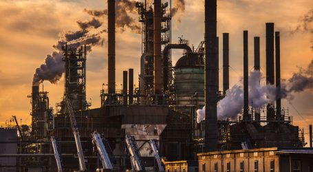 İklim değişikliğiyle mücadele etmeyen petrol ve doğal gaz şirketlerini 1 trilyon dolarlık risk bekliyor
