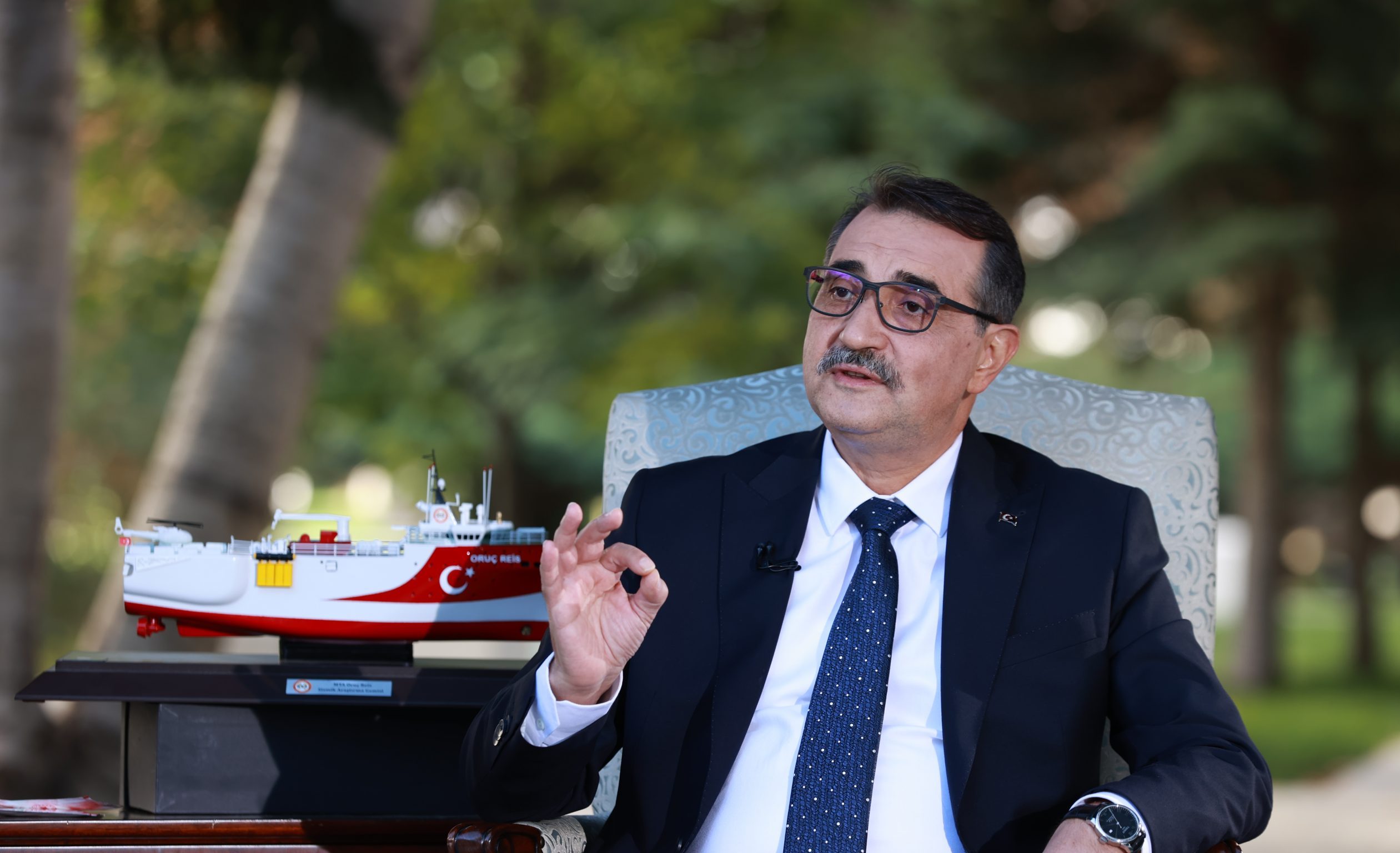 Bakan Dönmez: “Bu yılki doğal gaz talebinin bir kısmını mevcut kontratlardan bir kısmını da LNG tedarik etmek suretiyle karşılayacağız”