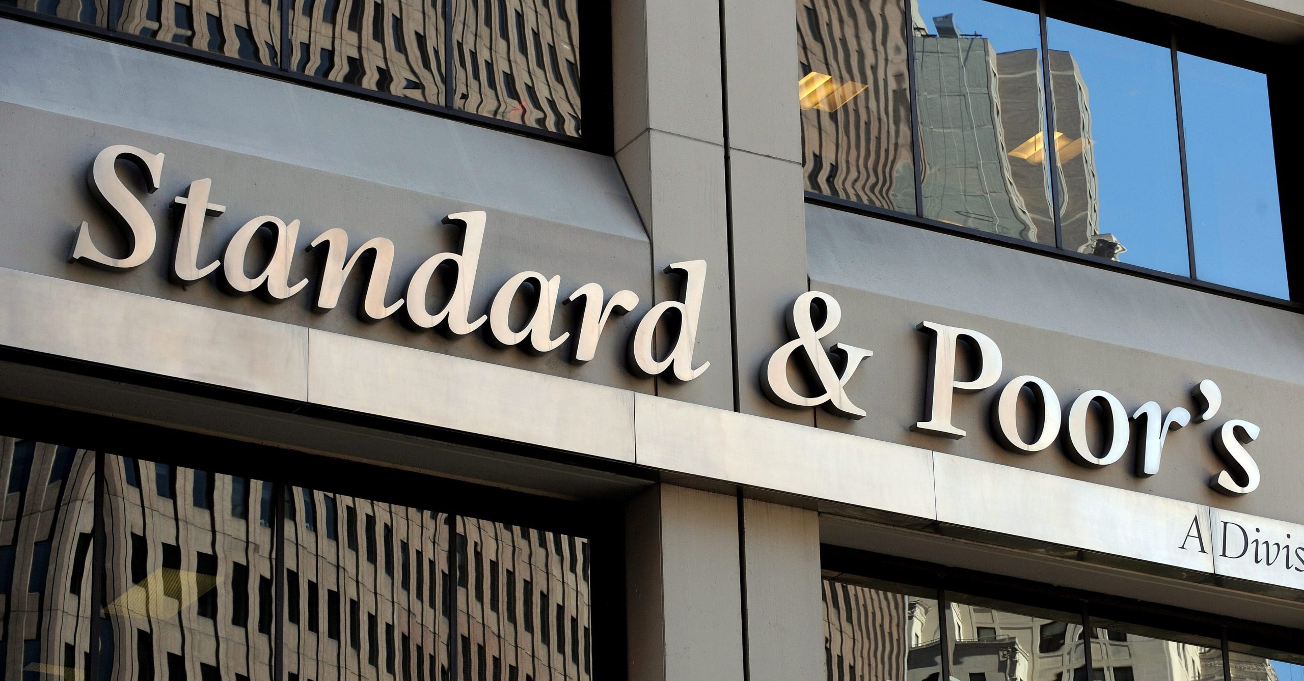 S&P: Yükselen enerji fiyatları, gelişen piyasalardaki merkez bankalarının sabrını test edecek