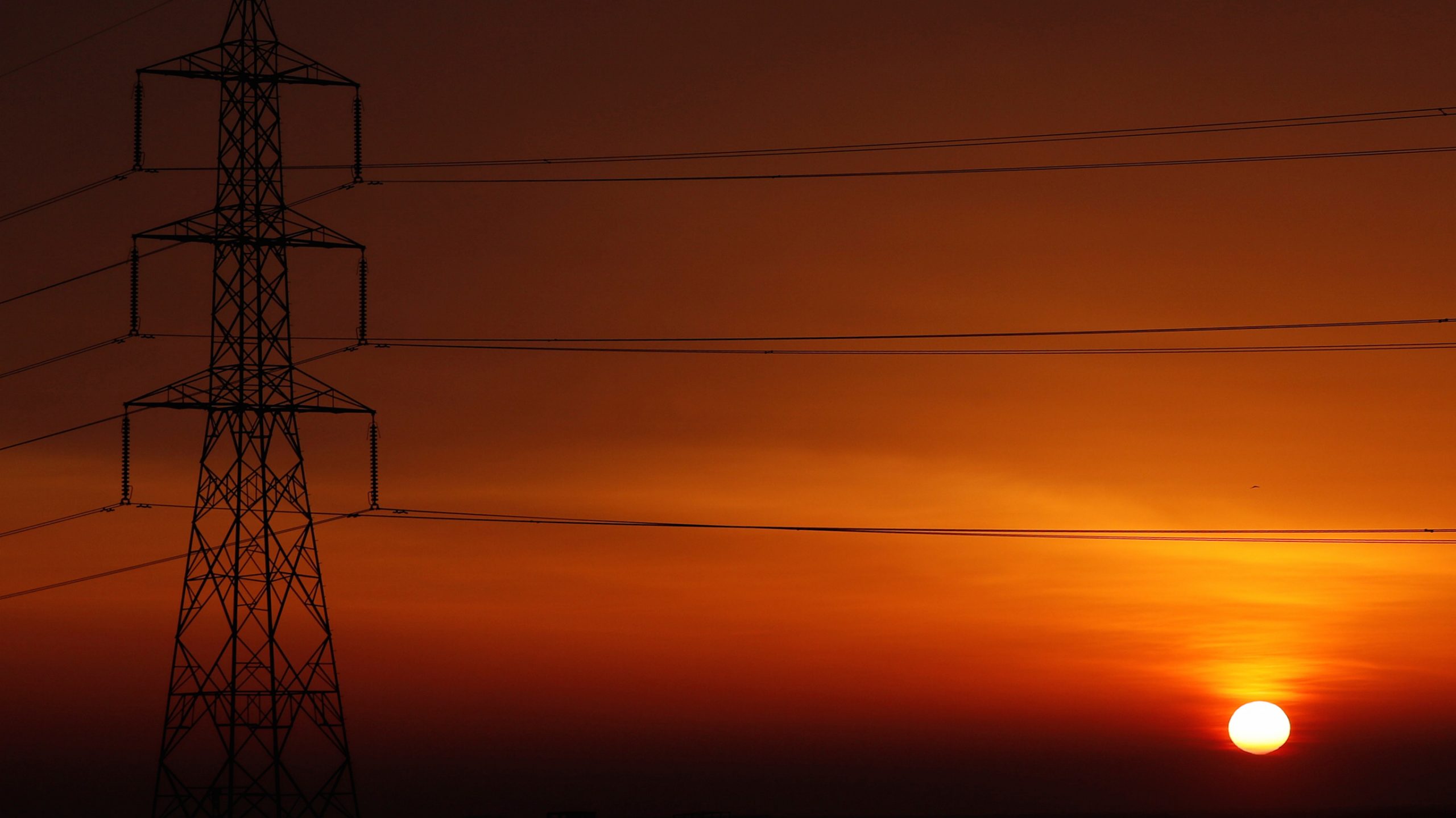 Suudi Arabistan ve Mısır’dan 1,8 milyar dolarlık elektrik hattı projesi anlaşması