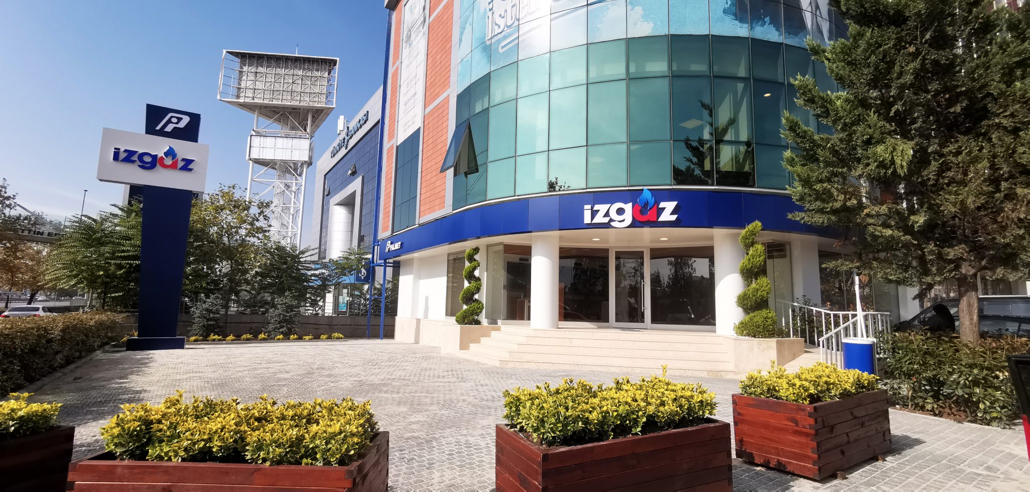 İZGAZ doğal gaz yatırımlarına devam ediyor