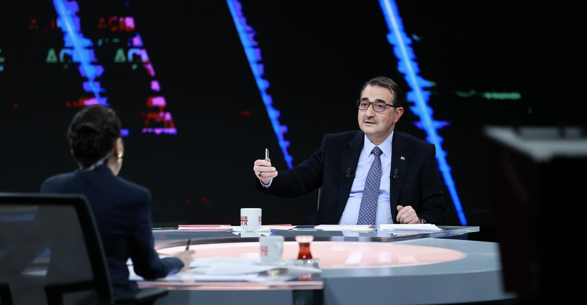 Bakan Dönmez: “Kademeli elektrik tarifesi tüketim limitine ilişkin ihtiyaç varsa değişikliğe gidebiliriz”