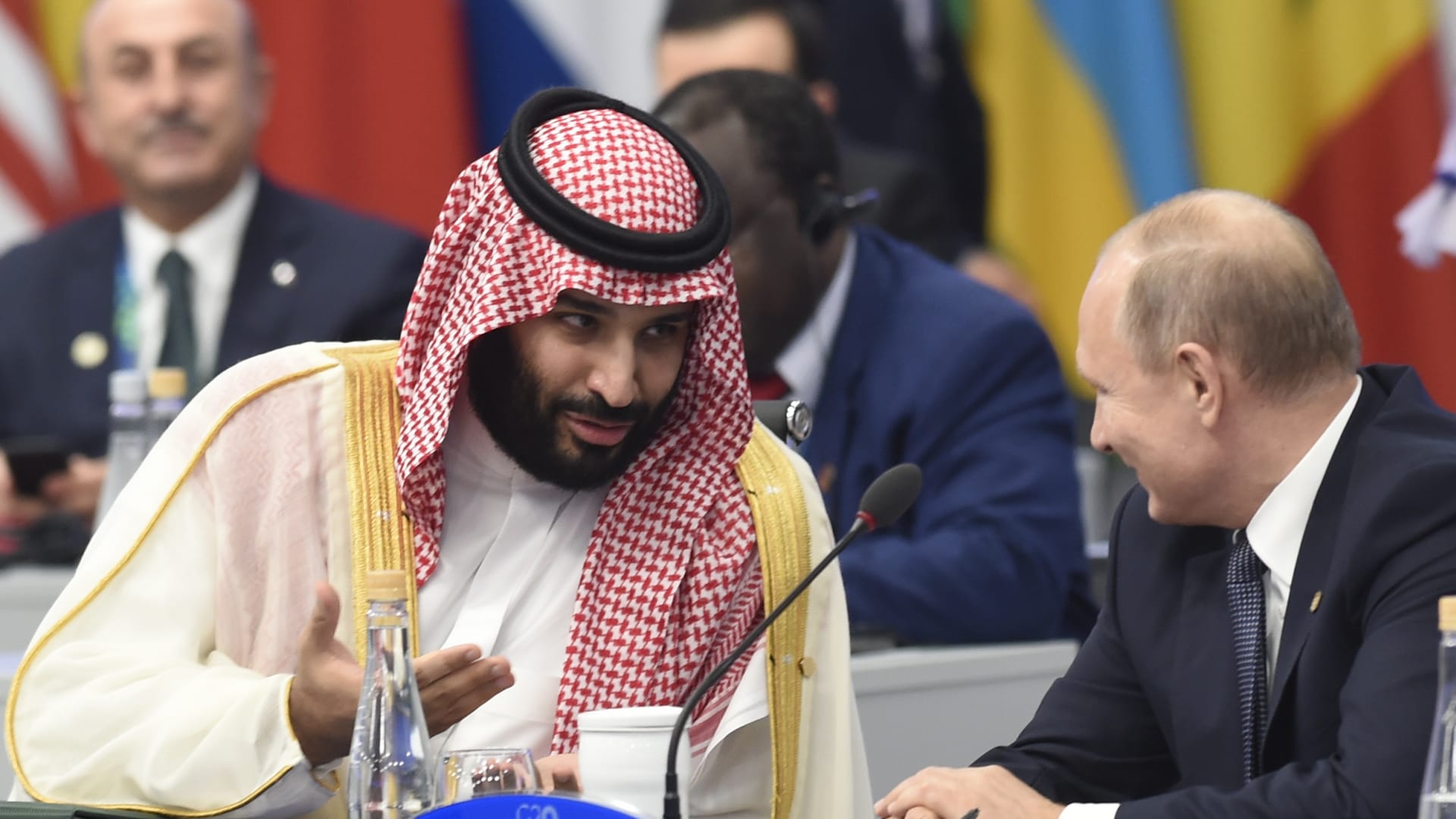 Putin ile Suudi Arabistan Veliaht Prensi Bin Selman petrol piyasalarındaki durumu görüştü