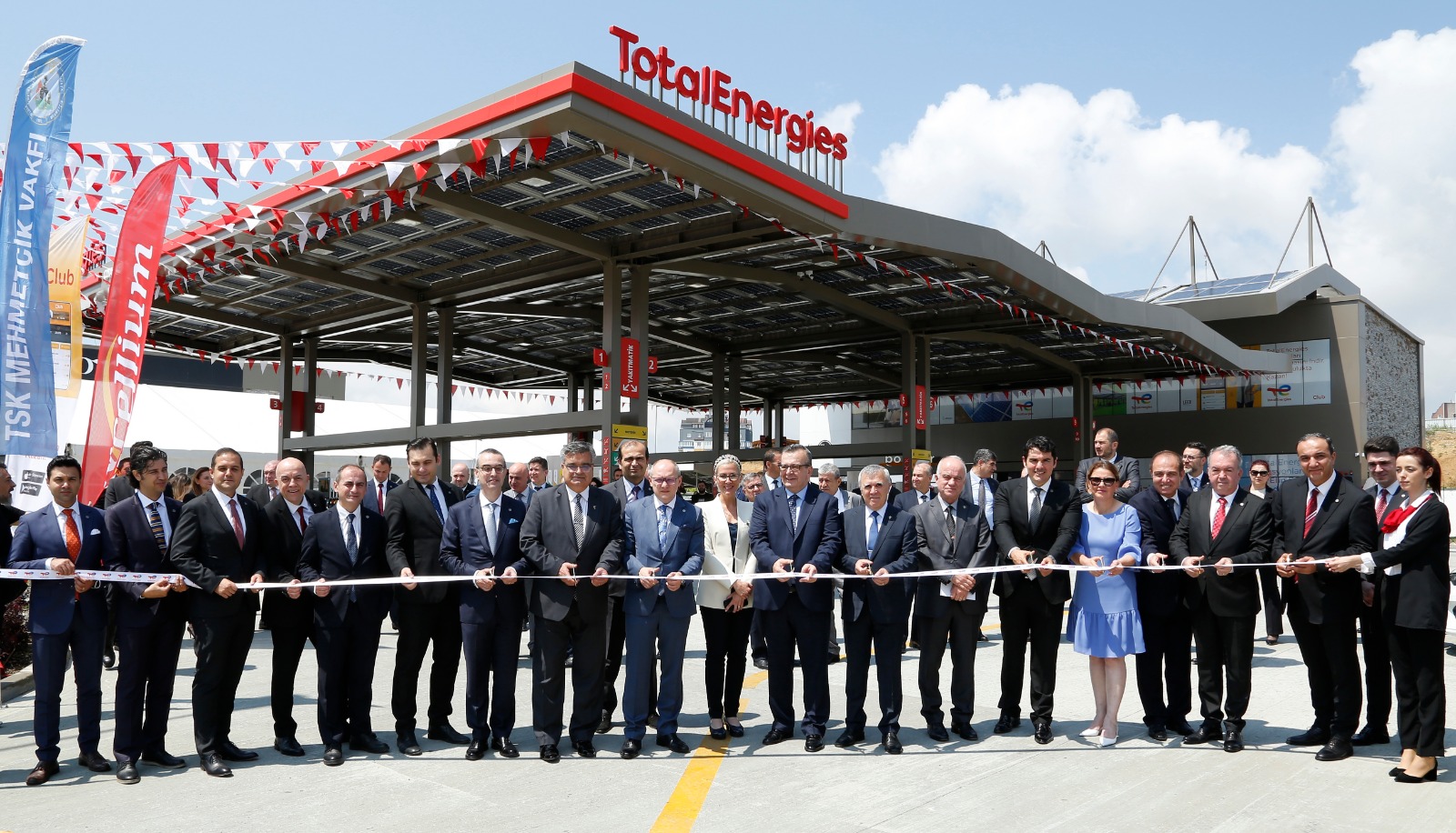 TOTAL İstasyonları’nın TotalEnergies’e dönüşümü başladı