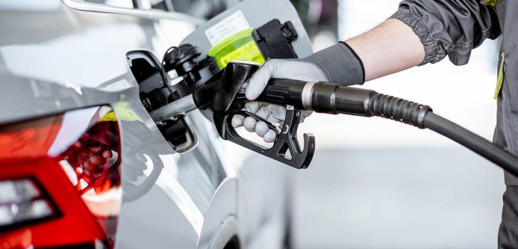 AB, yeni benzinli ve dizel otomobilleri 2035'te yasaklıyor