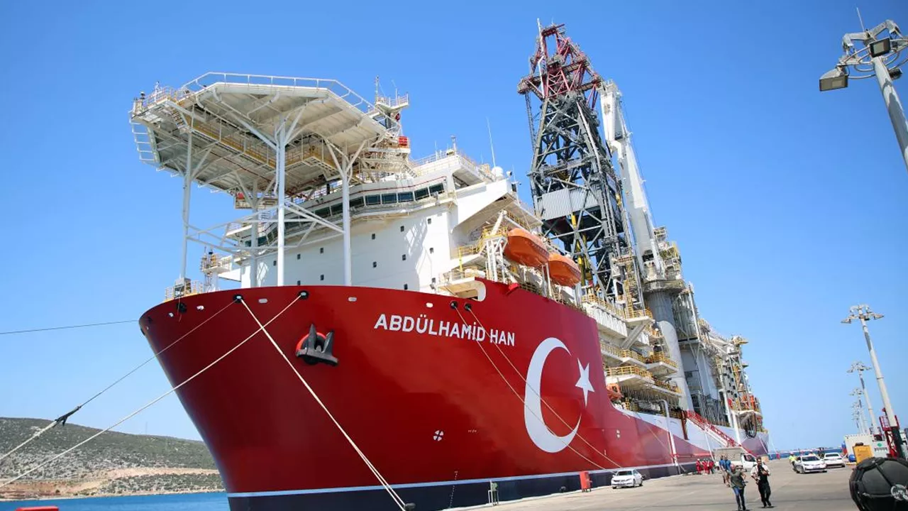 Abdülhamid Han Sondaj Gemisi, Akdeniz’de Taşucu-1 kuyusunda sondaja başladı