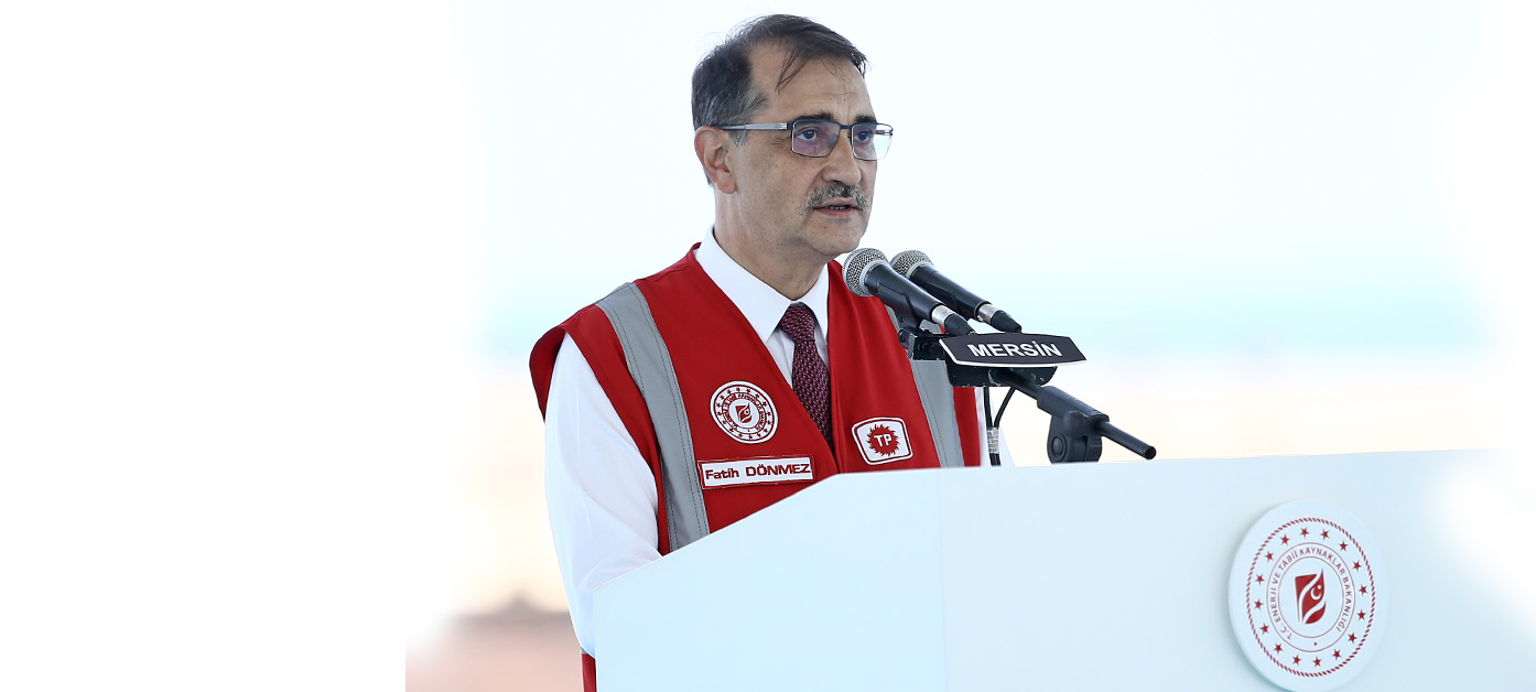 Bakan Dönmez, Abdülhamid Han sondaj gemisini ilk görev yerine uğurlama töreninde konuştu