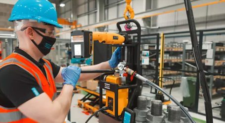 Atlas Copco, enerji sektörü için akıllı fabrikaları sahaya taşıyor