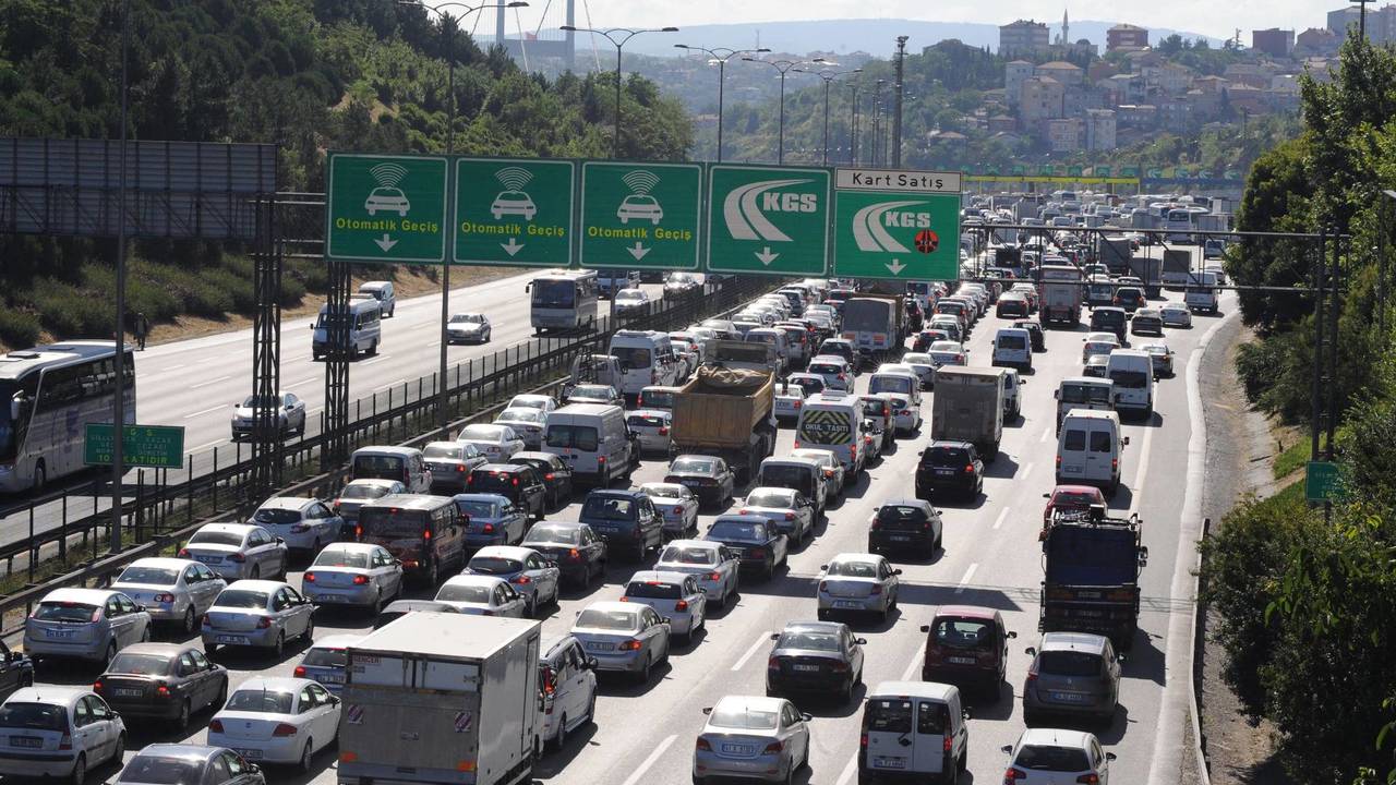 Trafiğe ağustosta 111 bin 759 aracın kaydı yapıldı