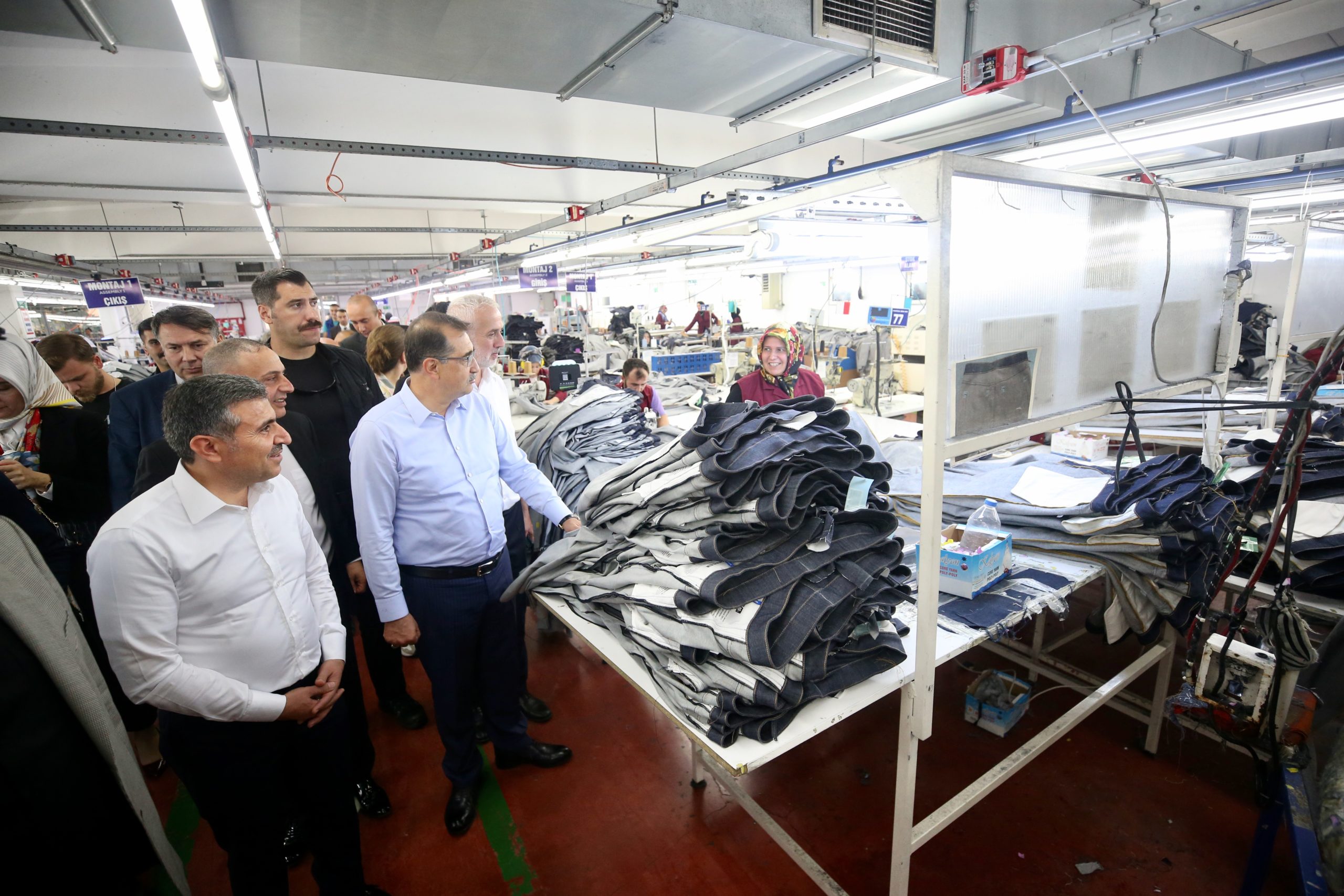 Bakan Dönmez, Düzce’de temaslarda bulundu