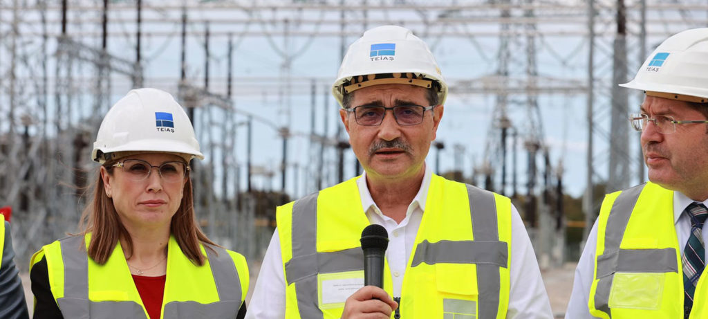 Enerji ve Tabii Kaynaklar Bakanı Dönmez, Bartın'da madencilerle buluştu