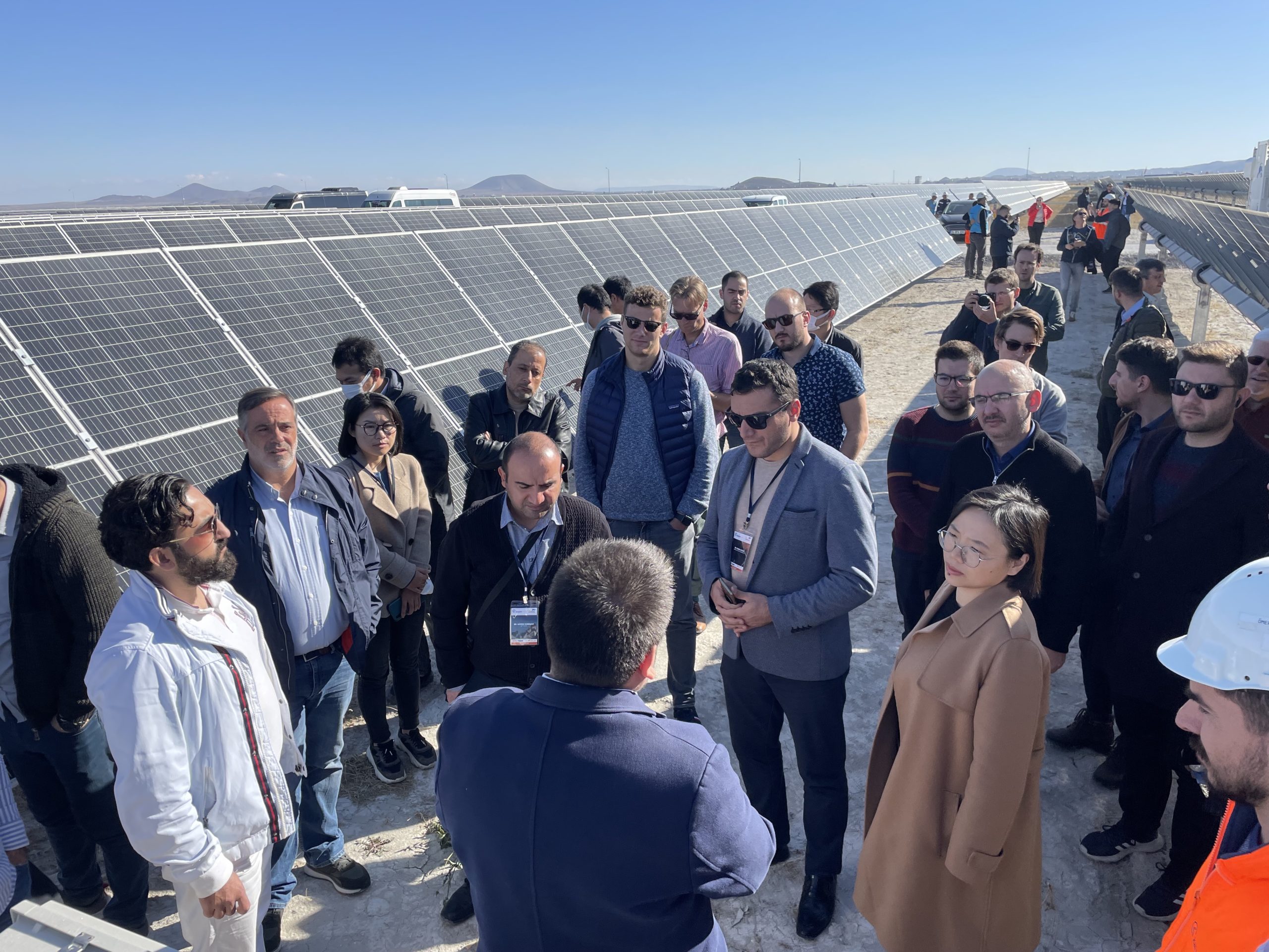Enerji uzmanları Kalyon Karapınar Güneş Enerjisi Santrali’ni ziyaret etti