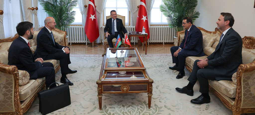 Cumhurbaşkanı Yardımcısı Oktay, Azerbaycan Enerji Bakanı Şahbazov ve SOCAR Başkanı Najaf'ı kabul etti