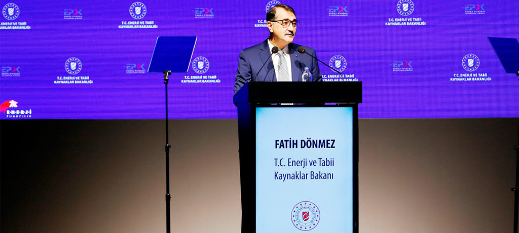 Türkiye Enerji Zirvesine Bakan Dönmez de katılacak