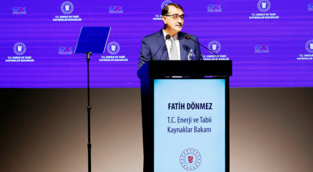 Türkiye Enerji Zirvesine Bakan Dönmez de katılacak
