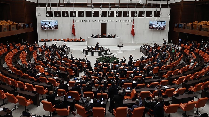 Ekonomiye ilişkin “torba” kanun teklifi TBMM Genel Kurulunda yasalaştı