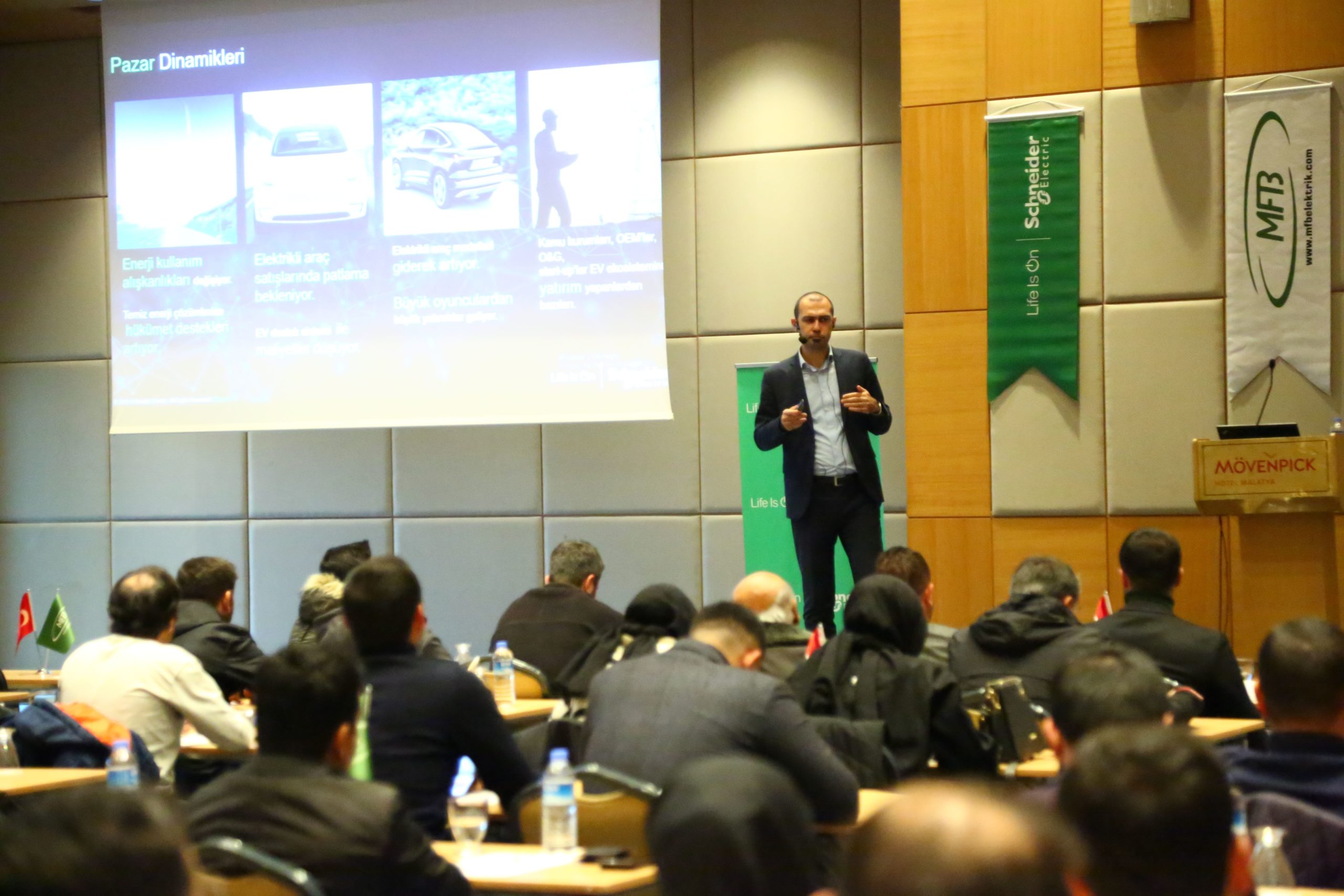 Schneider Electric, şarj istasyonlarının gelişimi için 6 şehirde etkinlikler düzenledi