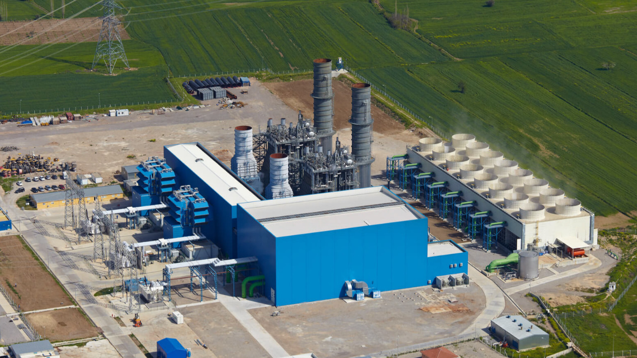Aksa Enerji’nin Antalya’daki doğal gaz çevrim santrali 100 bin saat çalışan ilk özel santral oldu