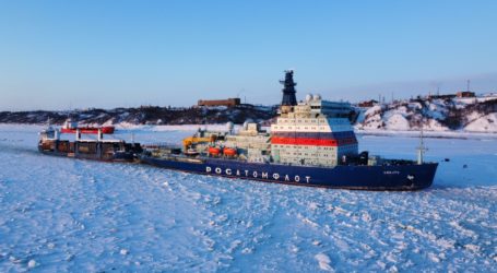 Rosatom ve Baltık Tersanesi nükleer buzkıran inşası için sözleşme imzaladı