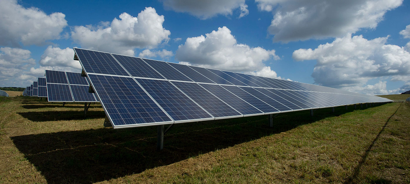 Güneş enerjisinde 3 yılda 8 milyar dolarlık yatırımla 10 bin megavat kurulum öngörülüyor