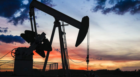Brent petrolün varil fiyatı 83,02 dolar