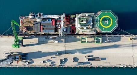 Türkiye’nin su altı inşaat gemisi ‘Mukavemet’ depremzedeler için görevde
