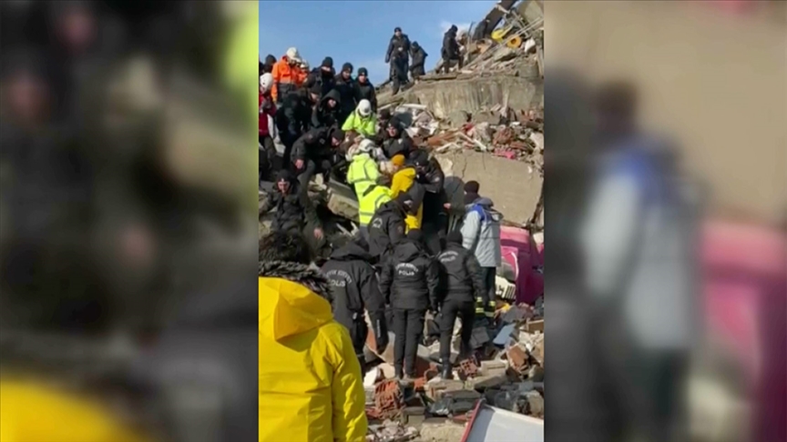 Rizeli madenciler Kahramanmaraş’ta 11 kişiyi enkazdan kurtardı
